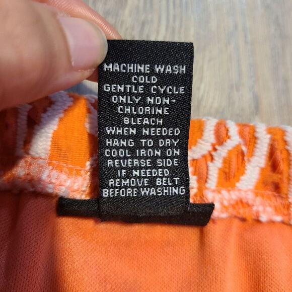 Rue21 lace orange and white floral all over tube top belt not included size M - Picture 6 of 8